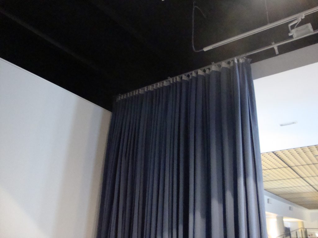 Telas acústicas para la confección de cortinas antirruidos. - Cortinas  Acústicas